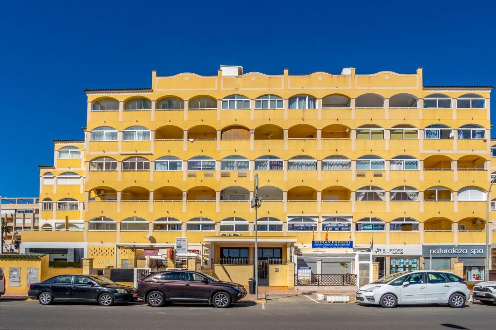 Nice Modern 2 Bed Apartment In Torrievieja Торевьиа Экстерьер фото