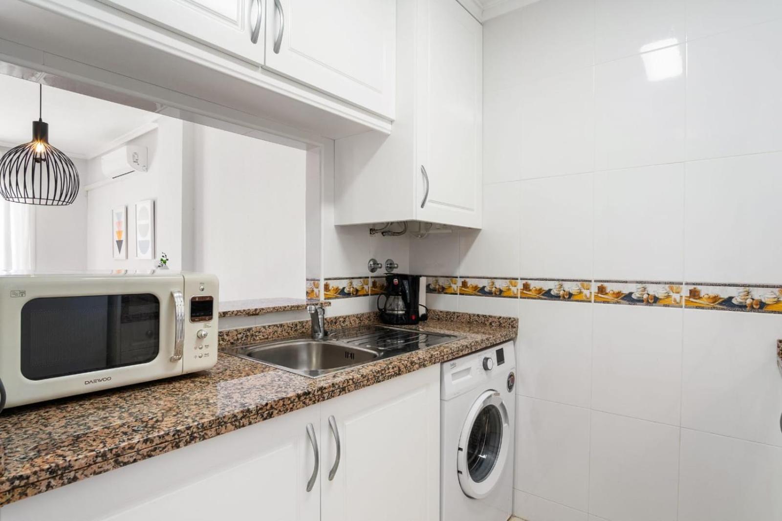 Nice Modern 2 Bed Apartment In Torrievieja Торевьиа Экстерьер фото