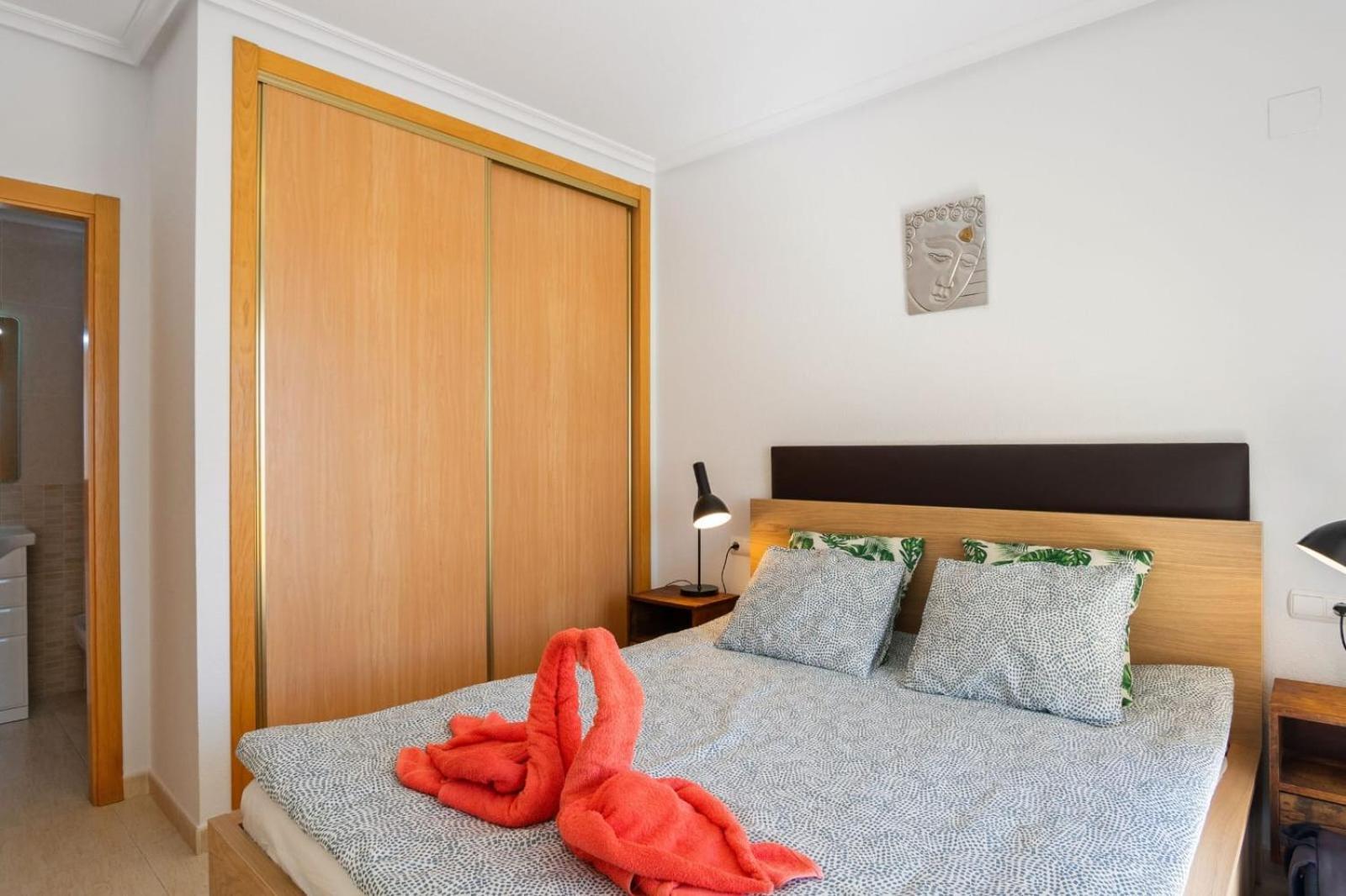 Nice Modern 2 Bed Apartment In Torrievieja Торевьиа Экстерьер фото